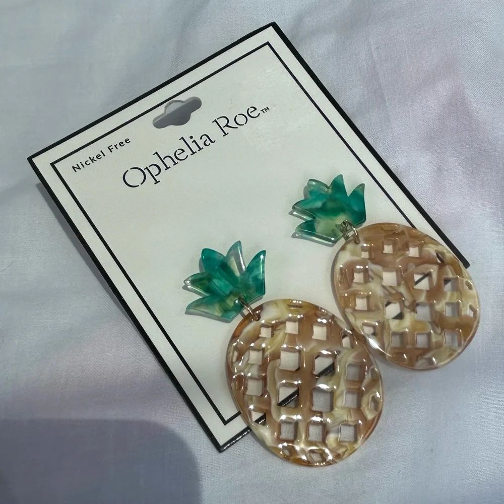 Pineapple Earrings in Green and Brown‎